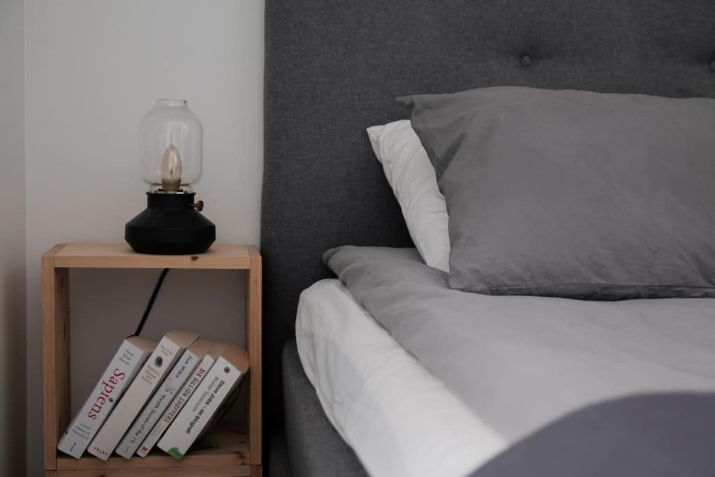 Cozy Penthouse Loft - Near The Airport Apartman Vantaa Kültér fotó