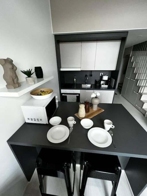 Cozy Penthouse Loft - Near The Airport Apartman Vantaa Kültér fotó